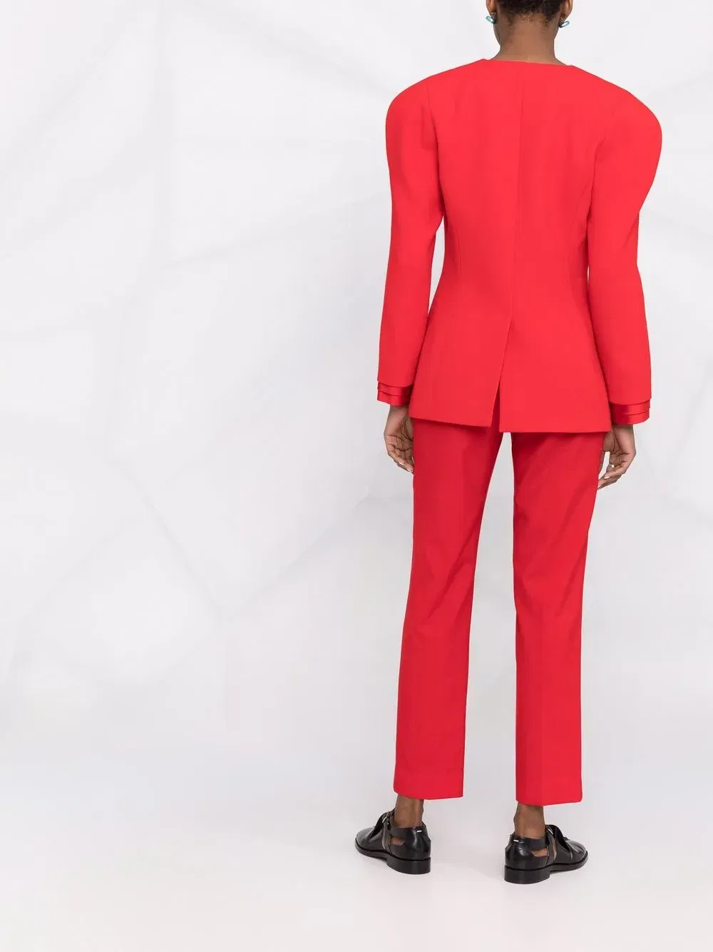 puff-sleeve jacket