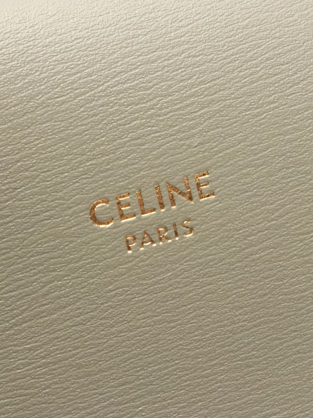2010s leather phone pouch