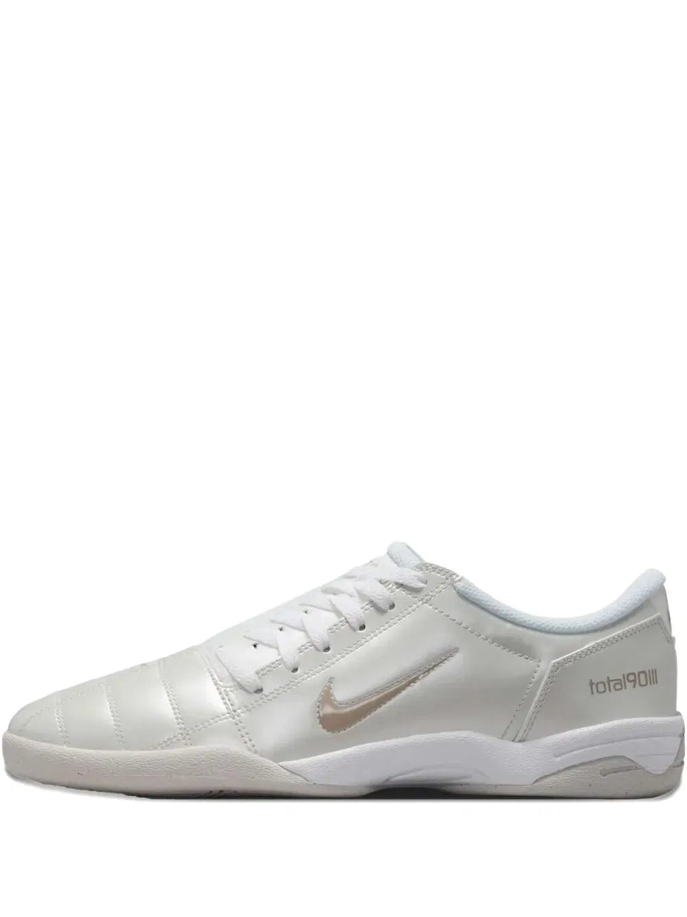 Total 90 Premium low-top sneakers
