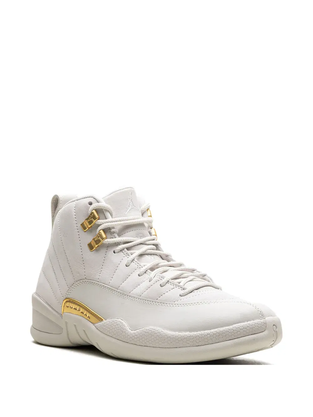 12 Retro sneakers