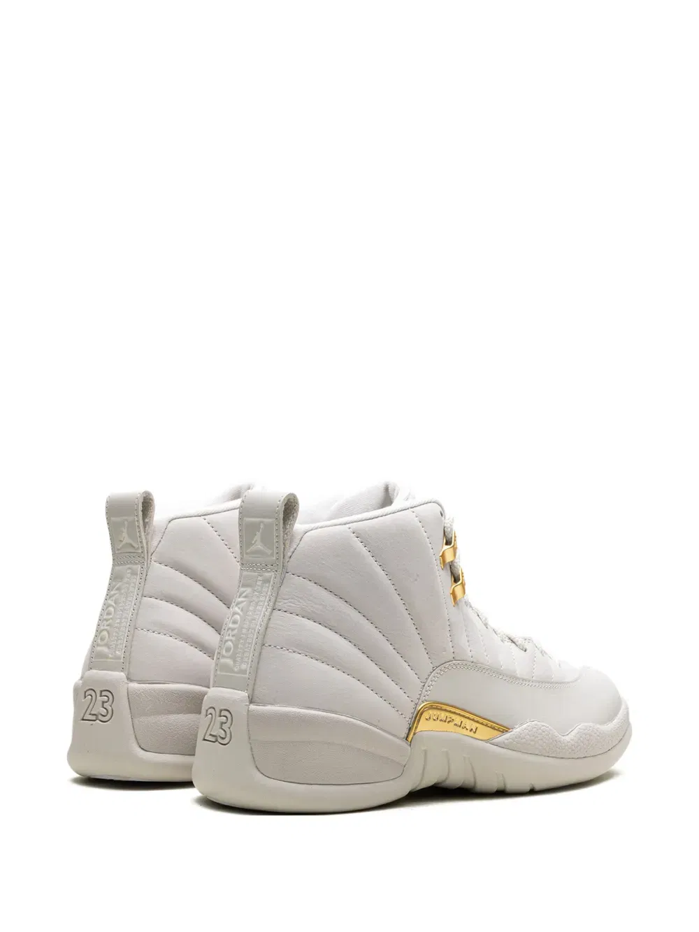 12 Retro sneakers