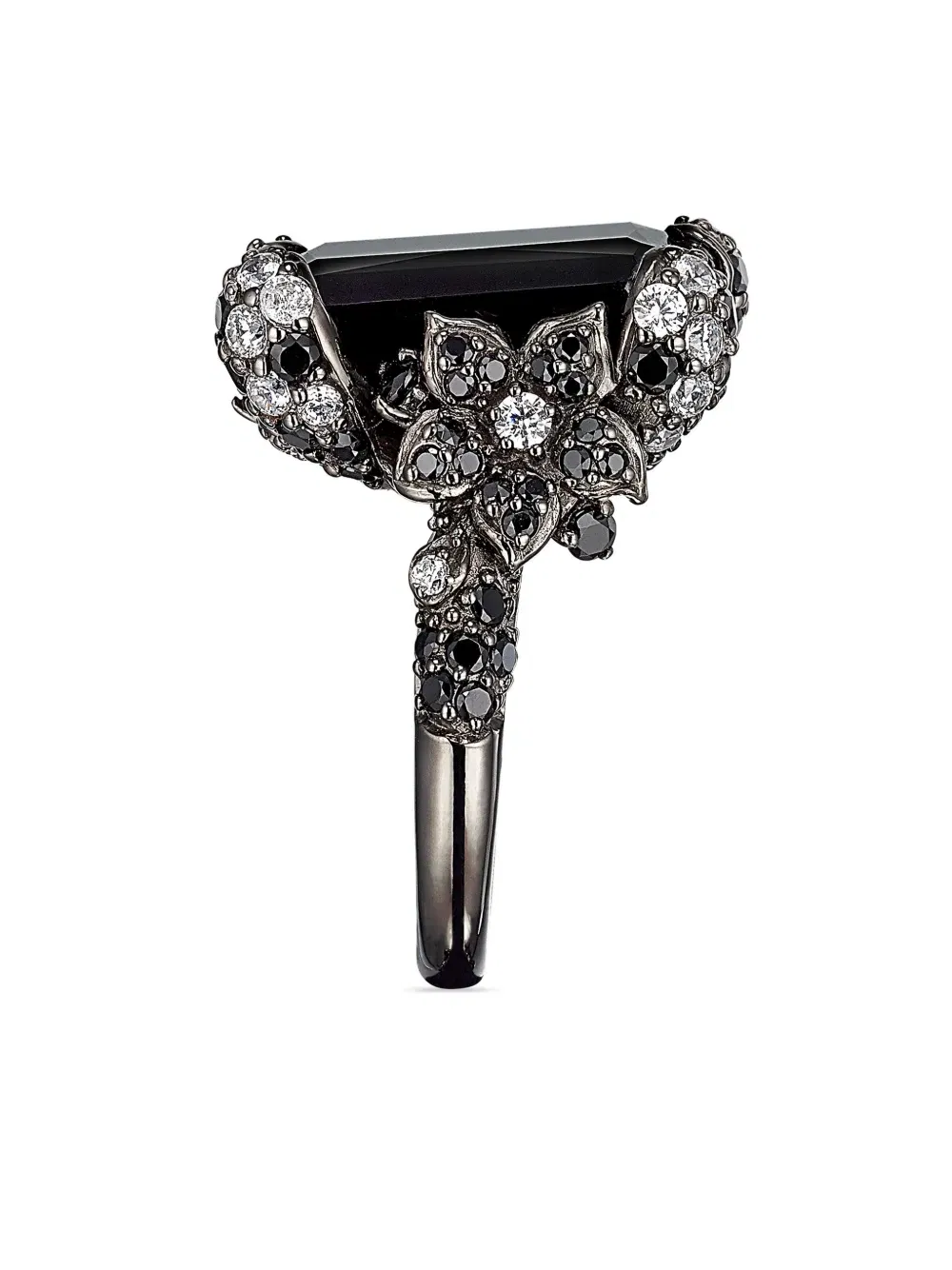 18kt white gold Black Diamond Cinderella cocktail ring