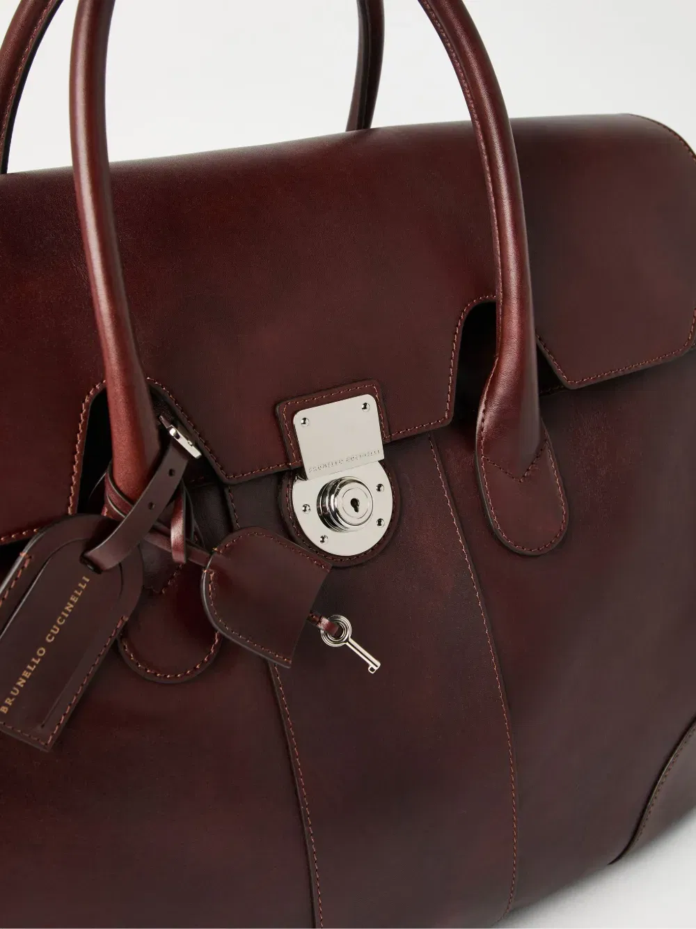 leather luggage bag
